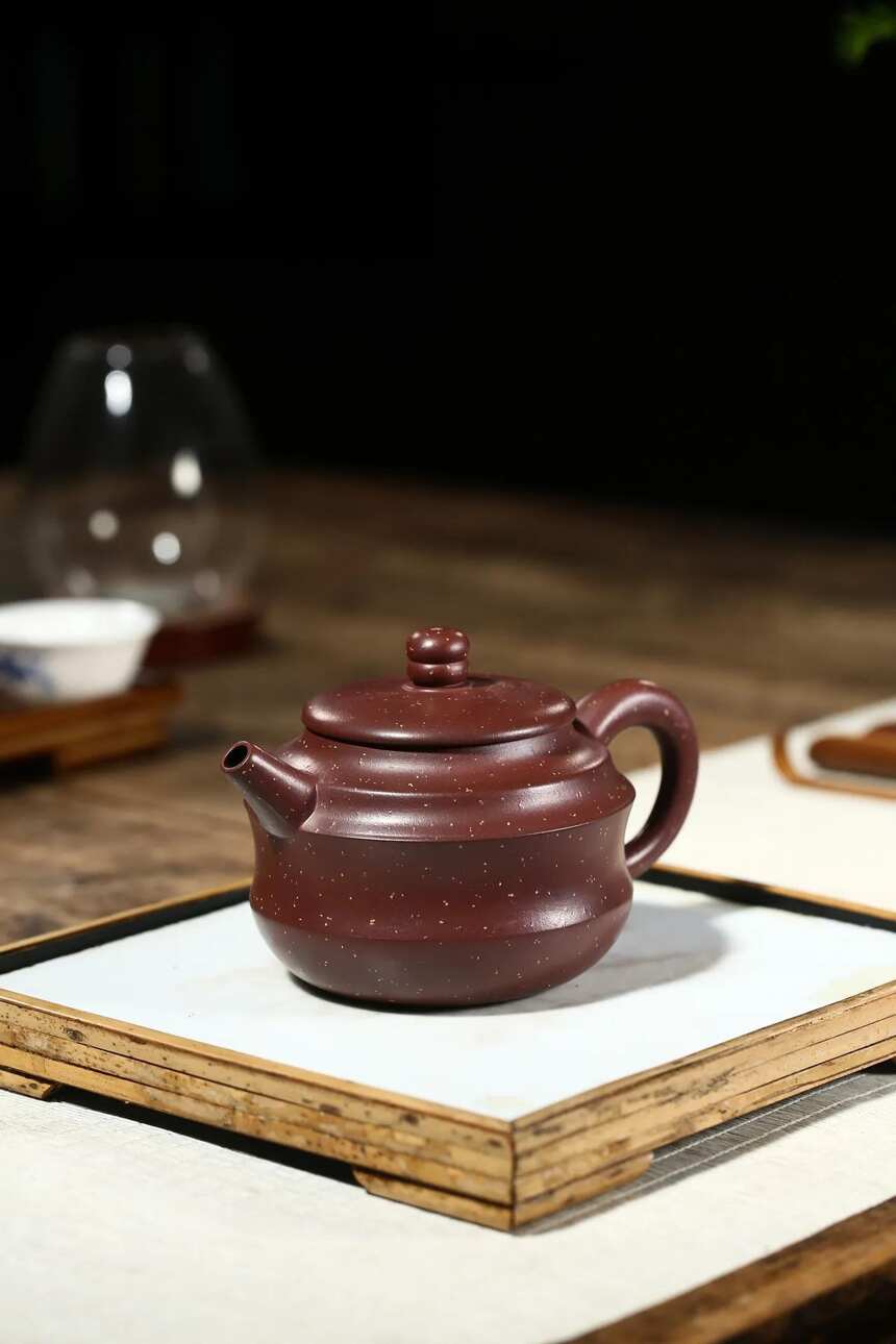 「巨轮壶」吕永勤（国工艺美术师）宜兴原矿紫砂茶壶