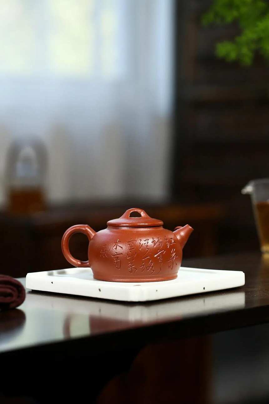 「妙竹」刘彩萍（国工艺美术师）宜兴原矿紫砂茶壶