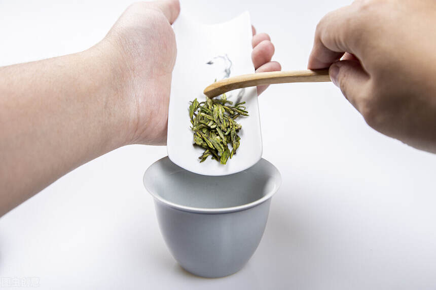 玻璃杯、盖碗、紫砂壶，谁才是绿茶的最佳搭档？