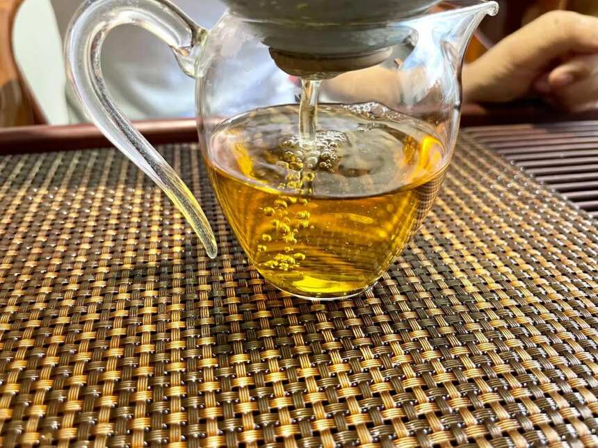 野生古树红茶
