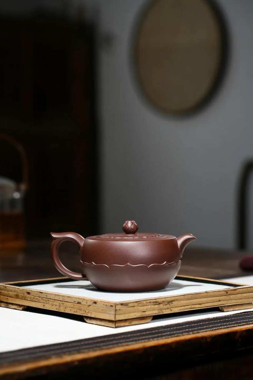 「碗莲套组」刘彩萍（国工艺美术师）宜兴原矿紫砂茶壶