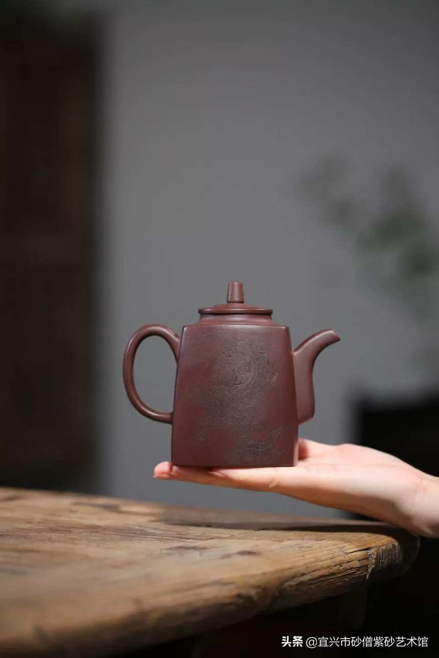 汉方，紫泥，380cc,国工艺美术师，宜兴原矿紫砂茶壶