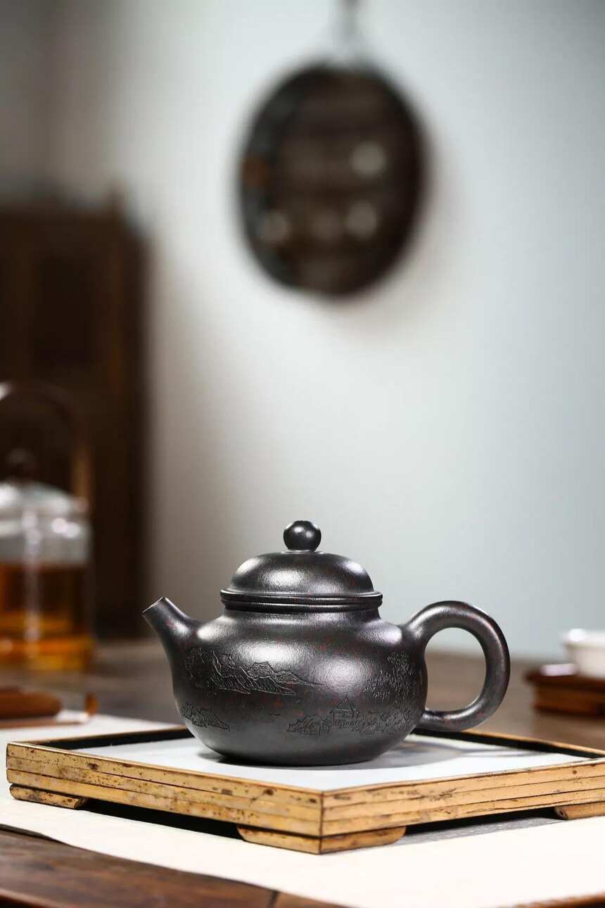 「容天」范磊（国助理工艺美术师）宜兴原矿紫砂茶壶
