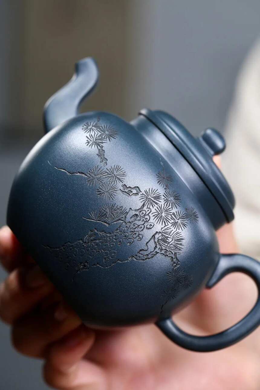 「四方宫灯」刘彩萍（国工艺美术师）宜兴原矿紫砂茶壶