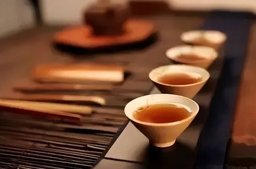 花哨的韩国茶道，只需2字可精准概括