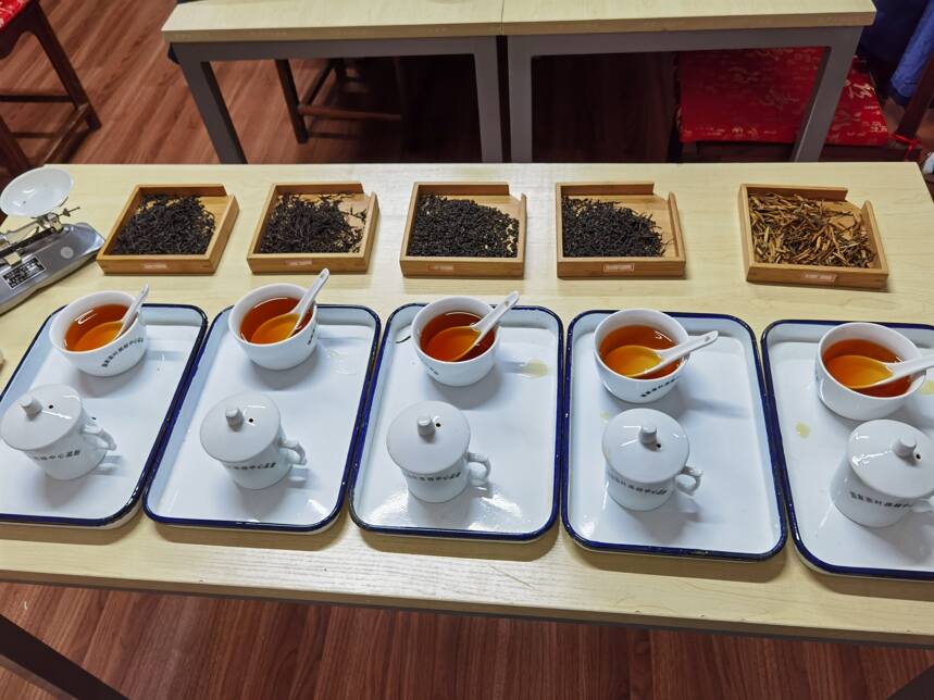 每天1分钟学习茶知识（13）你知道不同时间适合喝什么茶吗？