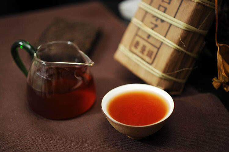 普洱生茶价格为什么比熟茶贵？