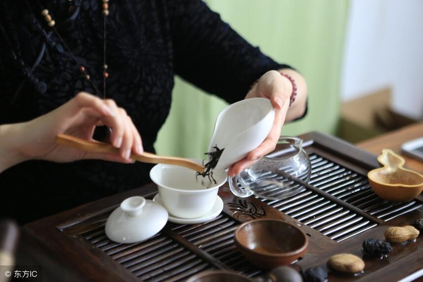 长期喝普洱茶有什么好处？哪六种人最离不开茶？