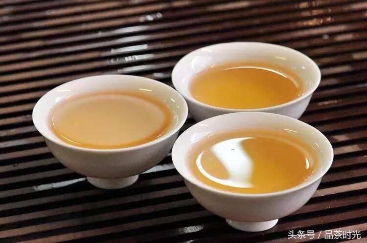 品茶时光｜如何正确的品鉴一款凤凰单丛茶？
