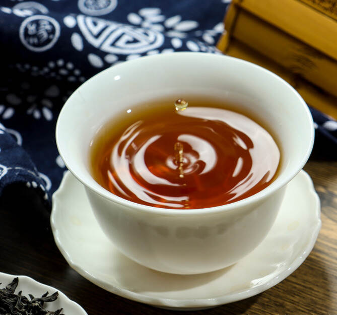 茶叶的保质期过了，到底还能不能喝？
