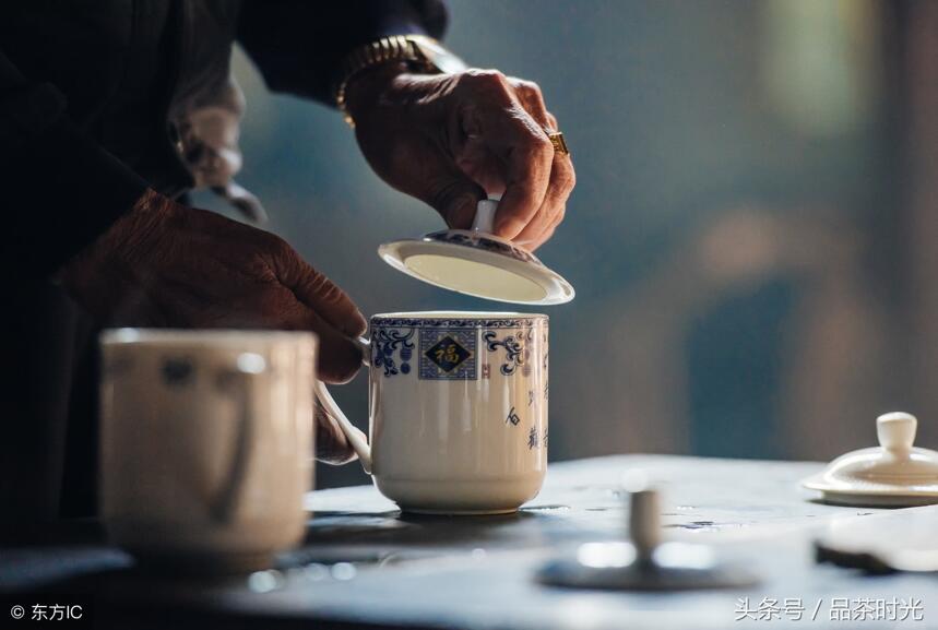 品茶时光｜把一壶茶，喝出慈悲喜舍，喝到波澜不惊