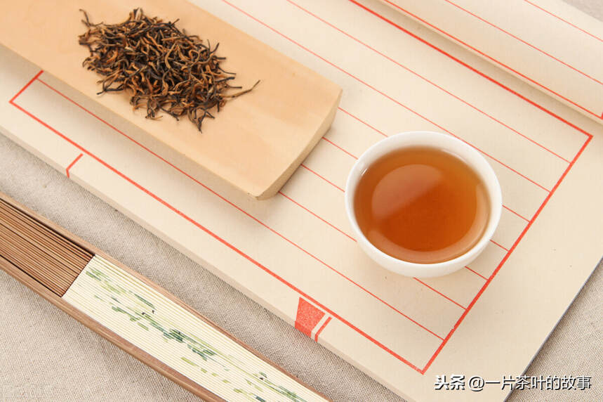 绿茶与红茶茶汤滋味如何形成