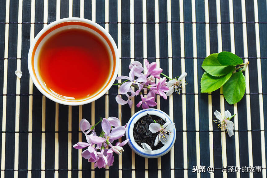 怎样判断茶叶是否过了保质期，过了保质期还能喝吗？
