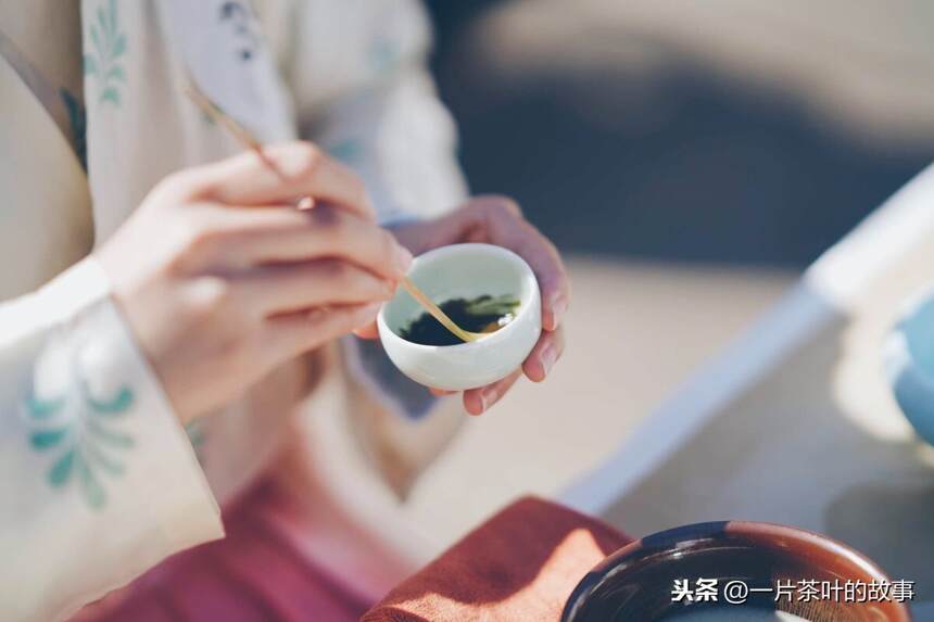 林语堂的生活艺术：书茶为伴