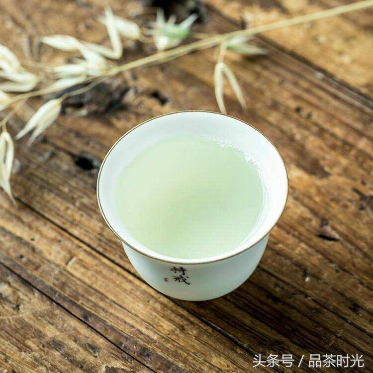 品茶时光｜夏天只能喝绿茶？非也！