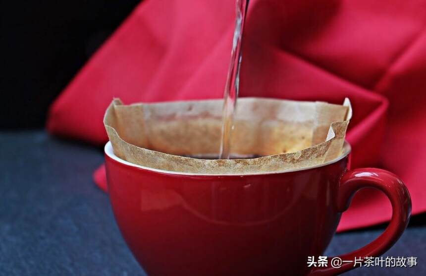 普洱茶“最忌讳”冲太猛，想要茶味香浓，牢记正确泡茶法