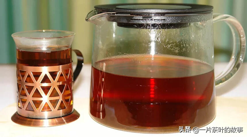 辨别红茶好坏有N种方法，最后一种最简单