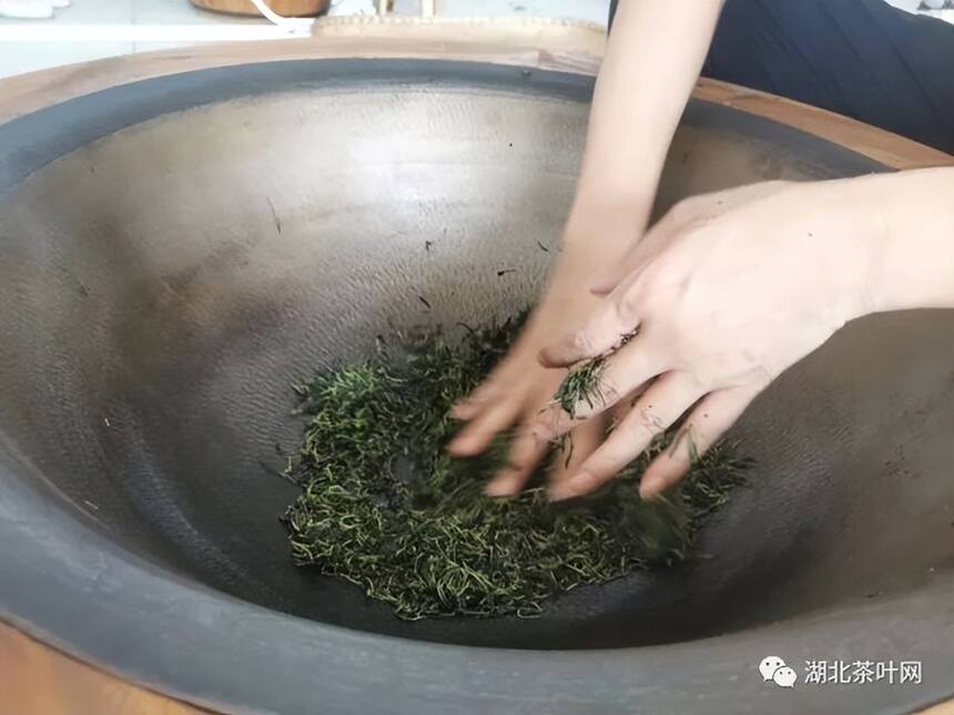 艺茗道第五期茶业职业鉴定成功举行，首开茶叶加工工鉴定