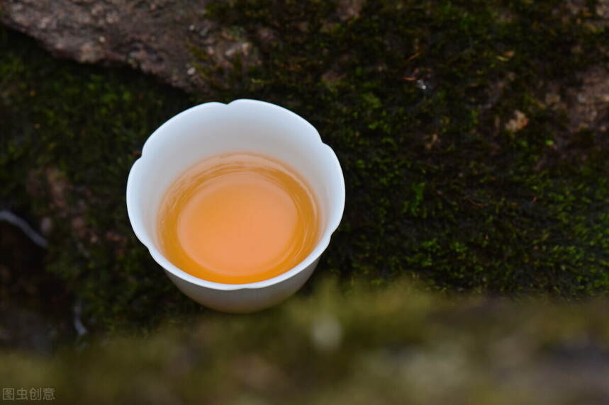 乌龙茶中的铁观音、凤凰单丛和肉桂，为什么我偏爱凤凰单丛？