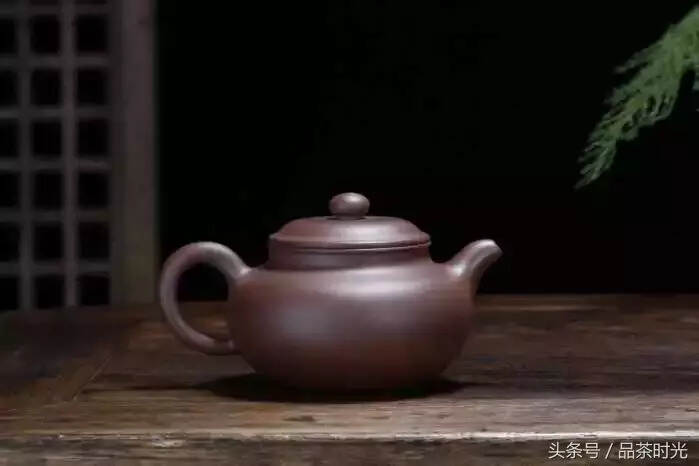 不同形状的紫砂壶泡茶有学问