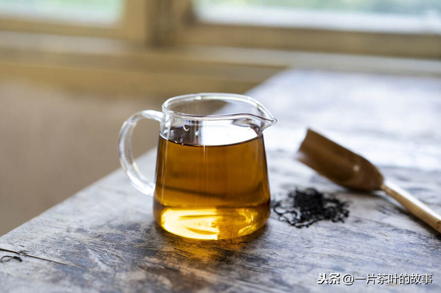喝茶是一个最能静心，最淡定从容的事情