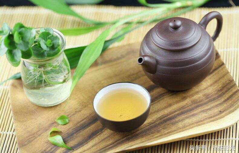 品茶时光｜建水紫陶从哪些方面影响着泡茶？