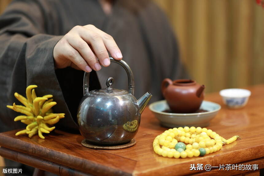 你们知道，紫砂壶泡茶的好处吗？