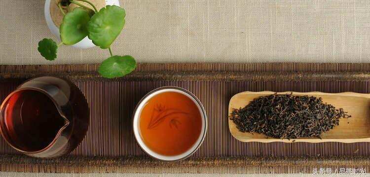 品茶时光｜浅析普洱茶“六味两性”内质鉴别法