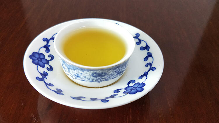 如何冲泡乌龙茶，这样泡茶汤不苦不涩，以凤凰单丛茶冲泡方法为例