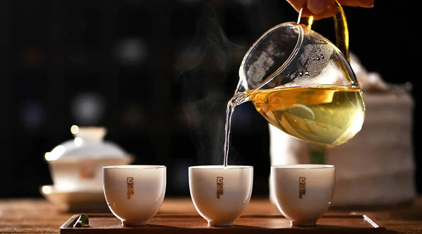 爱喝茶的人常有的五条“怪癖”，最后一条肯定说中了你