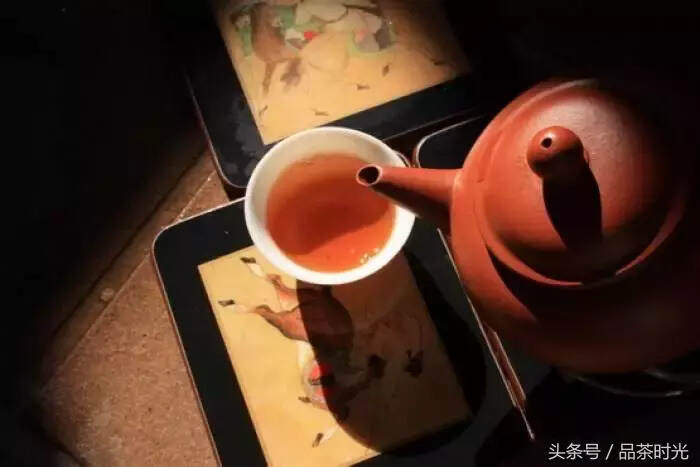 茶是水的归宿，你是谁的归宿？