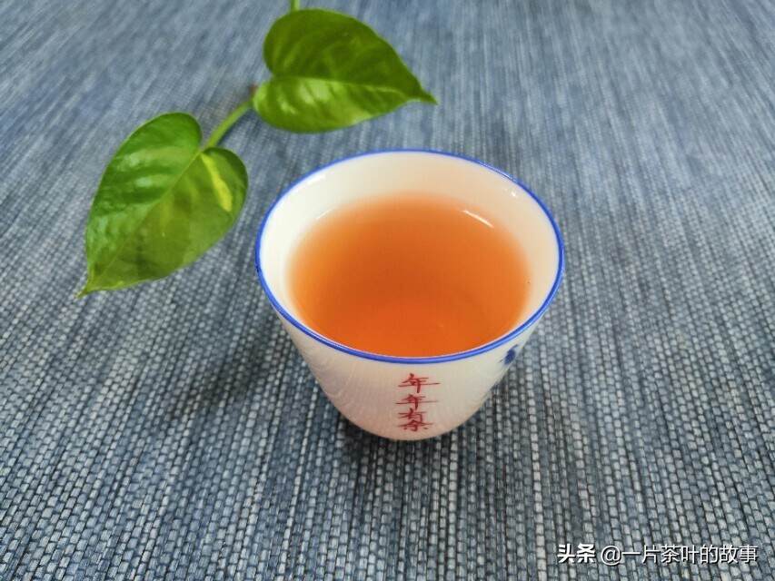 单丛茶哪种香型好喝？蜜兰香凤凰单丛不错！