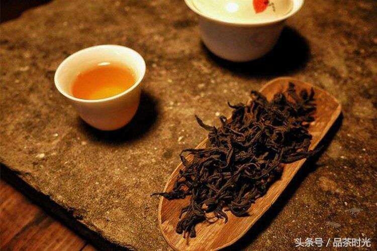 品茶时光｜武夷肉桂茶什么季节喝比较好？