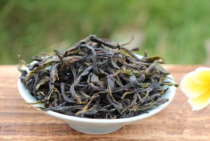 凤凰单丛茶与绿茶、普洱茶有啥区别？听老茶农一说，总算清楚了