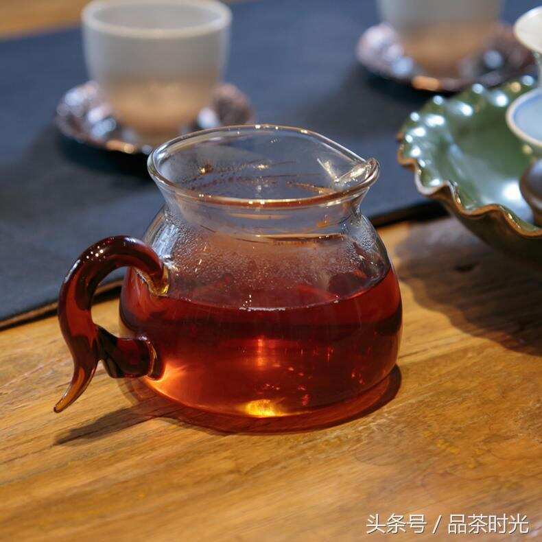 品茶时光｜武夷岩茶的正岩茶好在哪里？