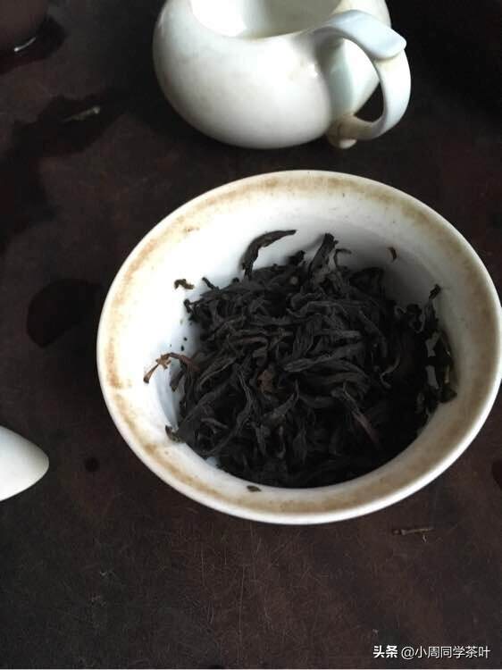 在农村晚上制茶人家里是怎么喝茶的，没有琴棋书画，只有柴米油盐