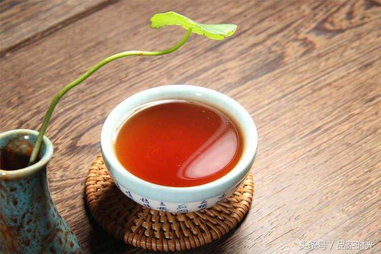 品茶时光｜把心放平，生活就是一杯芬芳的茶