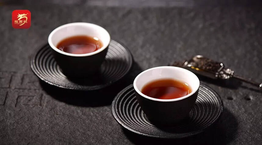 俗话说“酒满茶浅”，你知道倒多少茶合适吗？
