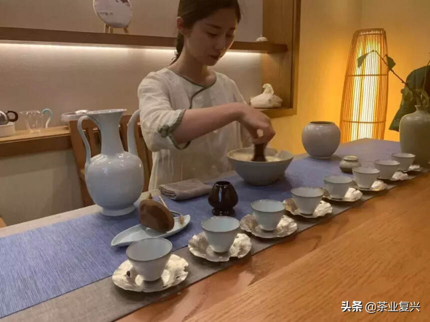 传统文化的复兴，从扬州修脚喝茶说起