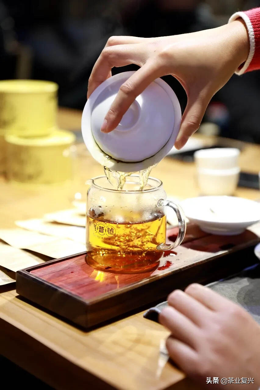 解密红茶的“色”与“香”