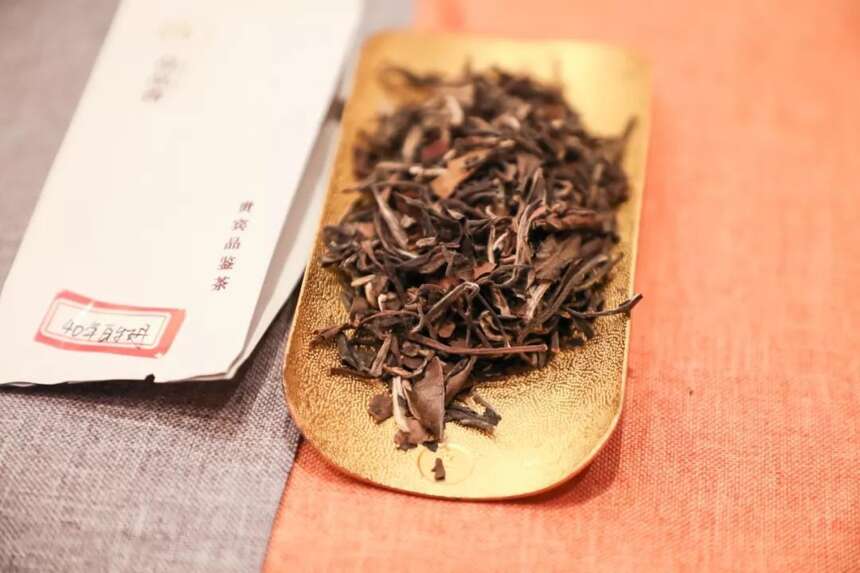 为老白茶正味，40年白牡丹惊艳福州