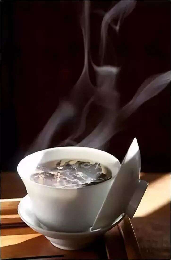 从《茶之书》看中国茶