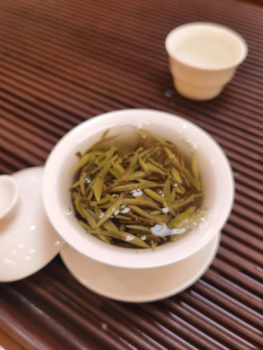 白茶干货丨选白茶，先 产区