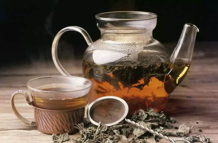 伤胃的6种茶，请根据自身情况适量喝！