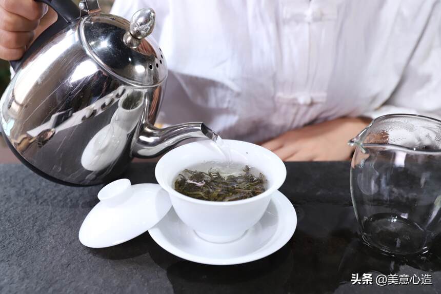 普洱茶生茶和熟茶的香气类型与描述