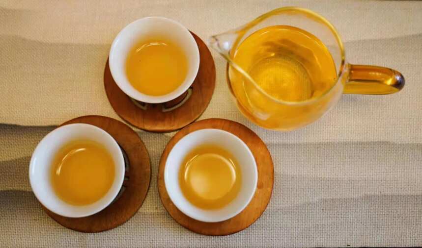 甜茶消伏——老曼峨