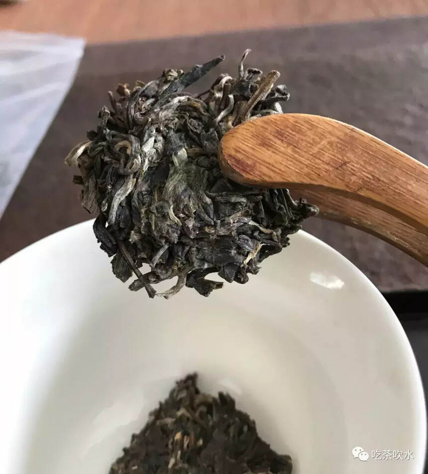 普洱茶品评第14期：2018年曼松王子山