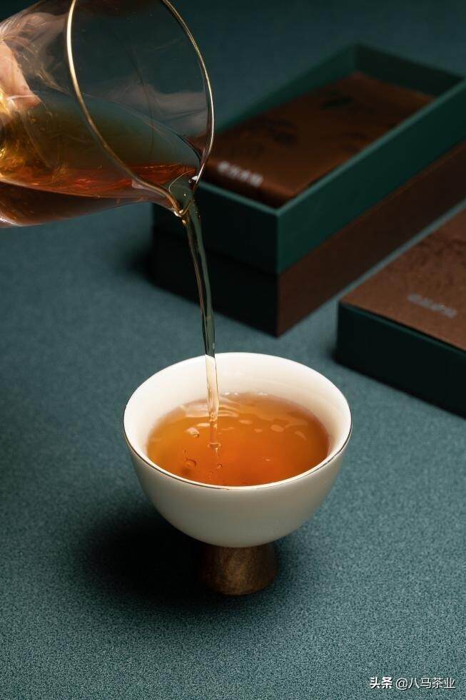 有钱人最爱喝的6种茶，你都中了吗？