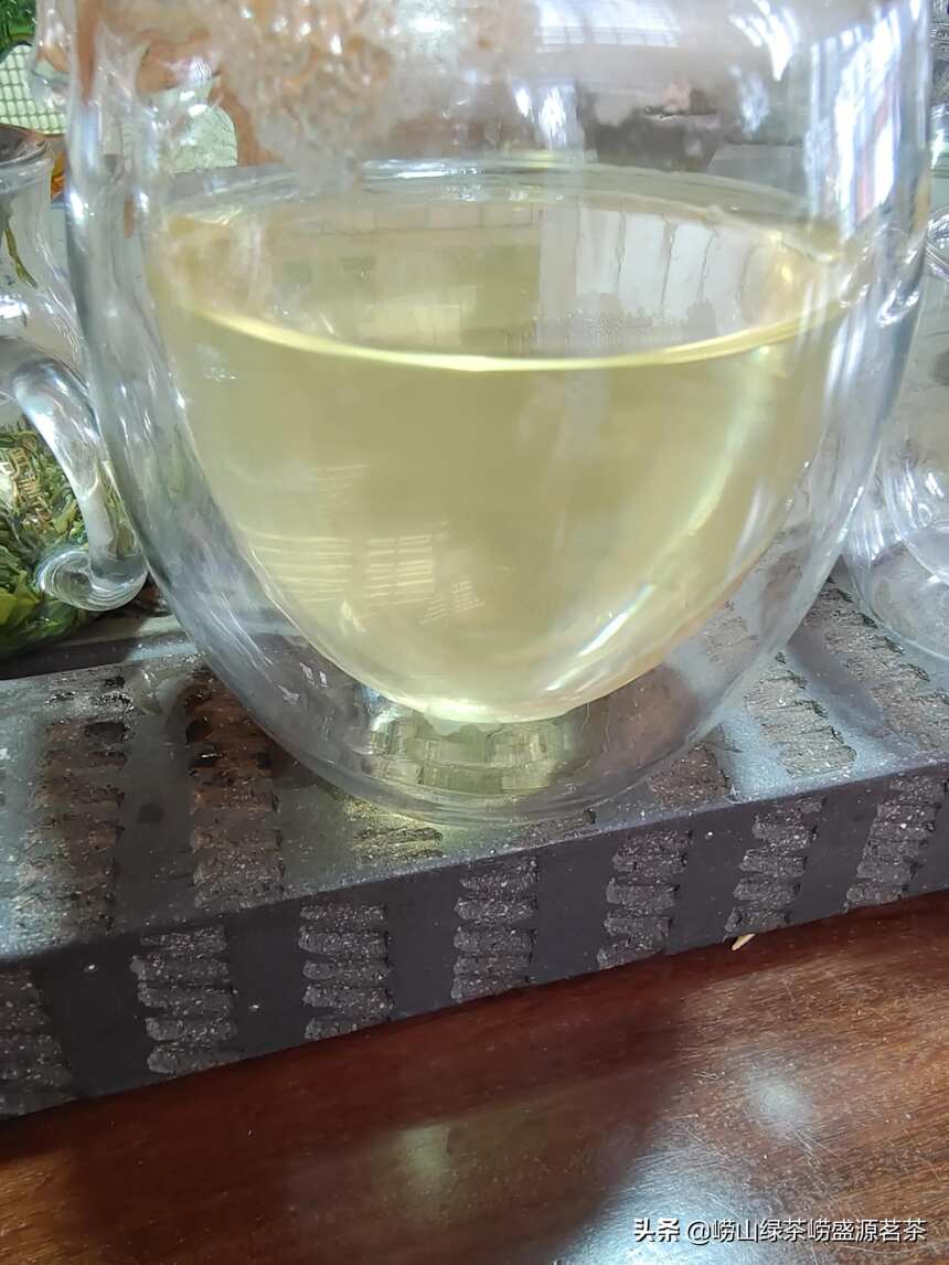 崂山绿茶适宜85度的开水冲泡