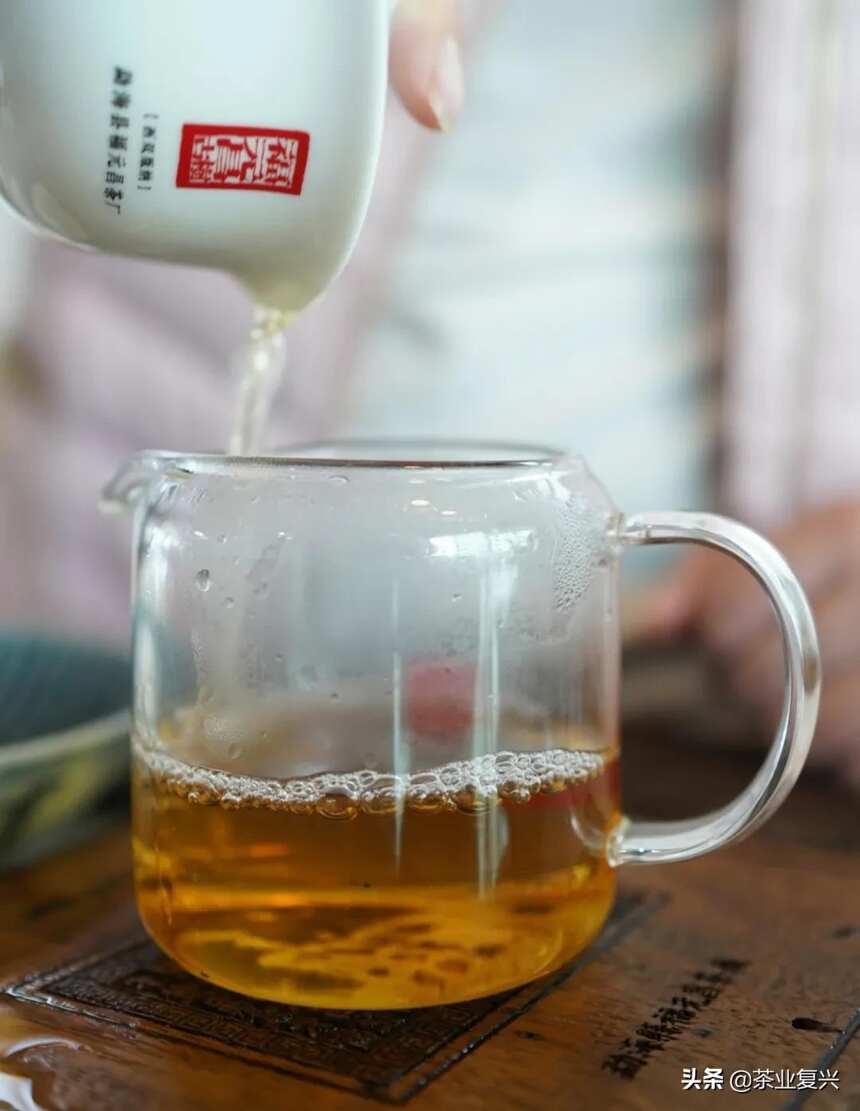 三款经典易武茶，带你寻找普洱茶老味道